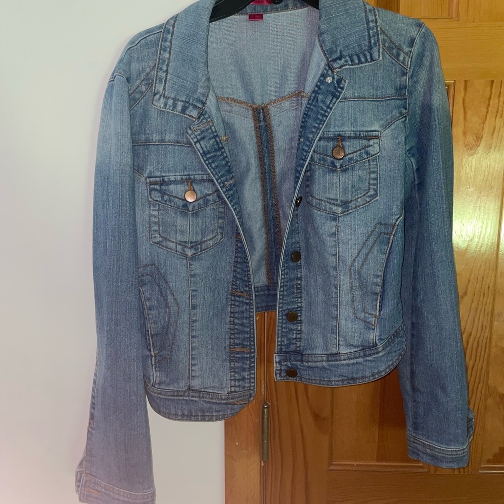 Tinseltown Blue Jean Jacket Classic Denim Style